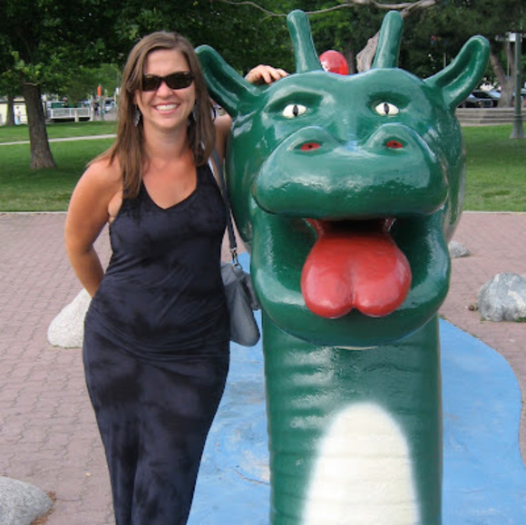 Meet your Posher, Leslie - Picture 1 of 1